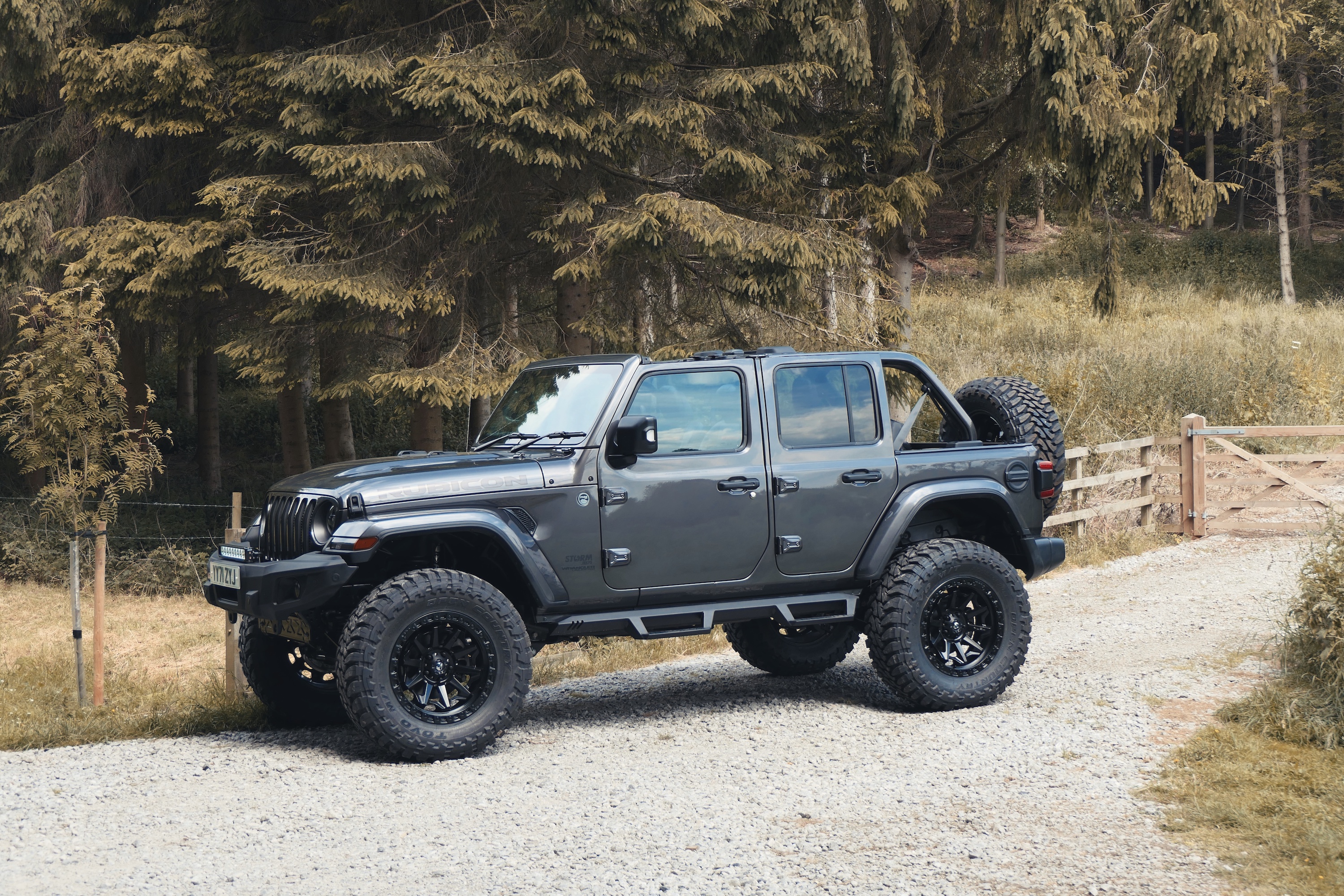 Arriba 77+ imagen 4 door jeep wrangler custom